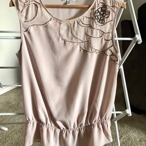 M sleeveless top. The Limited.